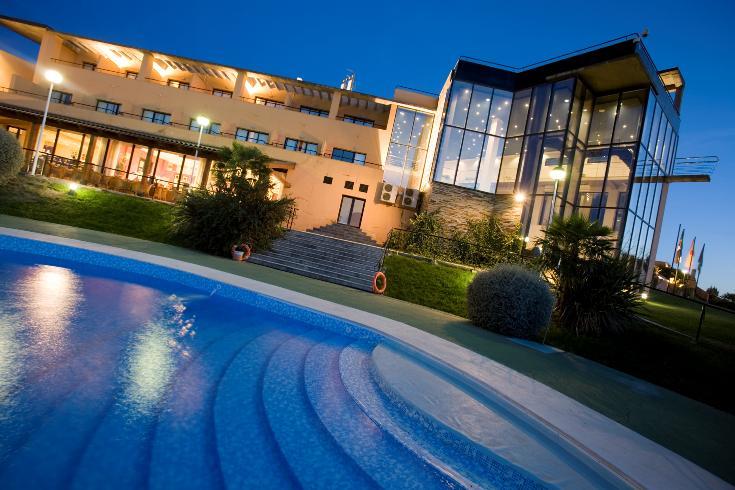 Bluecity Caceres Golf Exterior foto