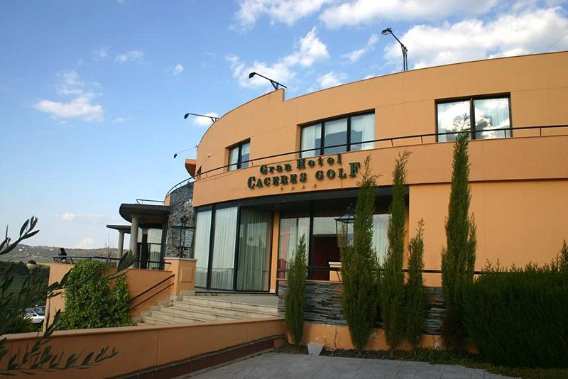 Bluecity Caceres Golf Exterior foto